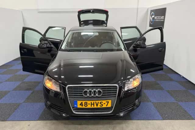Audi A3 (2009) thumbnail 5