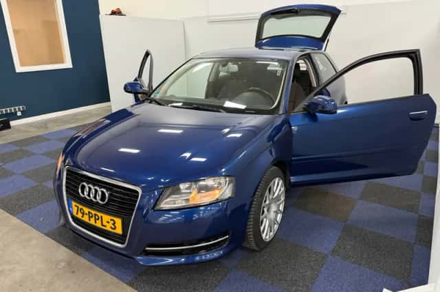 Audi A3 (2011) thumbnail 4