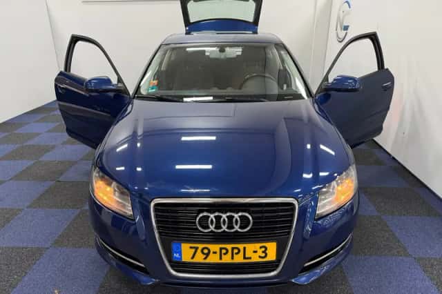 Audi A3 (2011) thumbnail 5