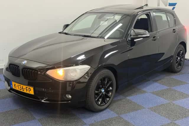 BMW 1-Serie (2011) thumbnail 1