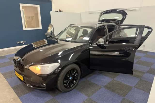 BMW 1-Serie (2011) thumbnail 3