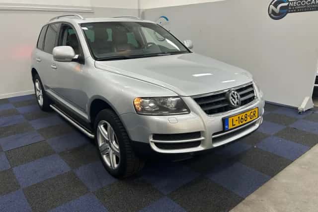 Volkswagen Touareg (2006) thumbnail 3