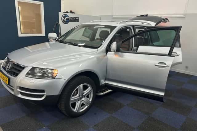 Volkswagen Touareg (2006) thumbnail 4