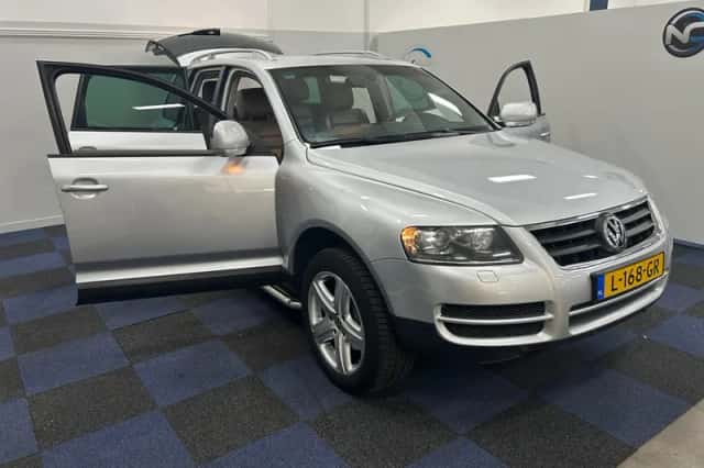Volkswagen Touareg (2006) thumbnail 6