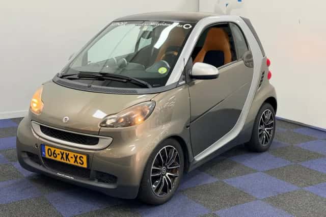 Smart ForTwo (2007) thumbnail 2