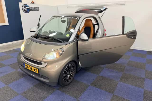 Smart ForTwo (2007) thumbnail 4
