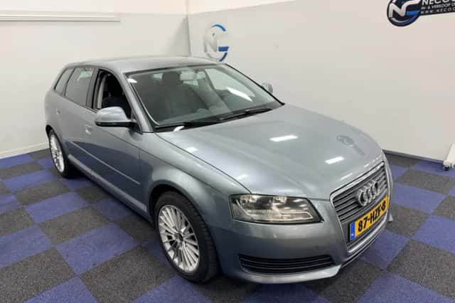 Audi A3 (2009) thumbnail 5
