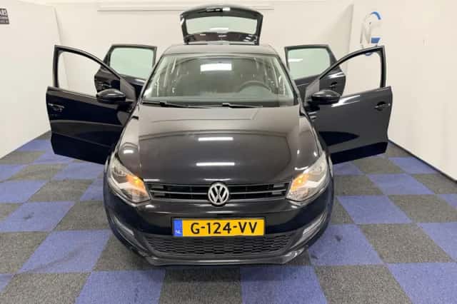 Volkswagen Polo (2010) thumbnail 6