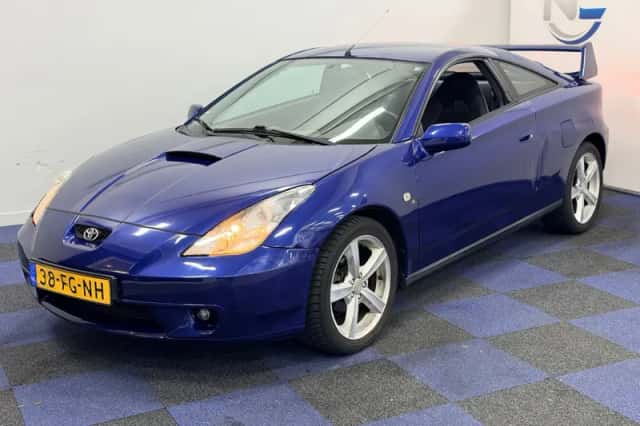 Toyota Celica (2000) thumbnail 3
