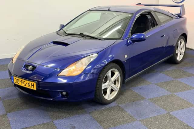 Toyota Celica (2000) thumbnail 4