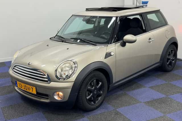 MINI One (2009) thumbnail 1