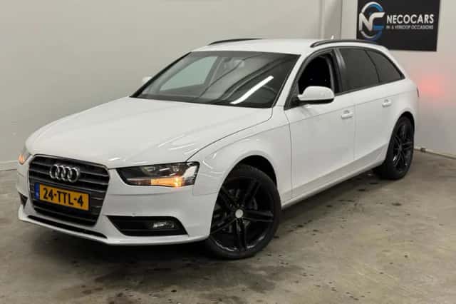 Audi A4 (2012) thumbnail 2