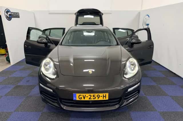 Porsche Panamera (2015) thumbnail 6