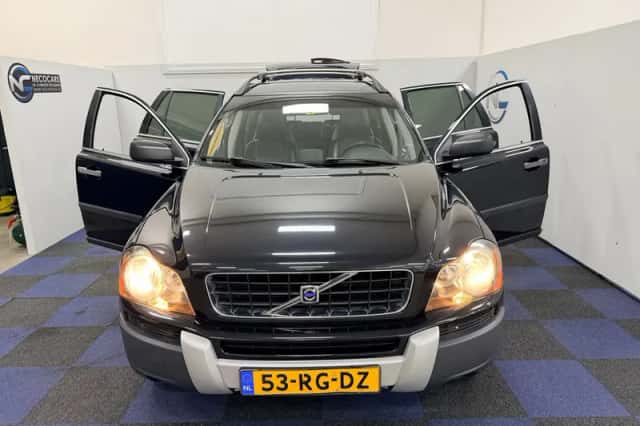 Volvo XC90 (2005) thumbnail 5