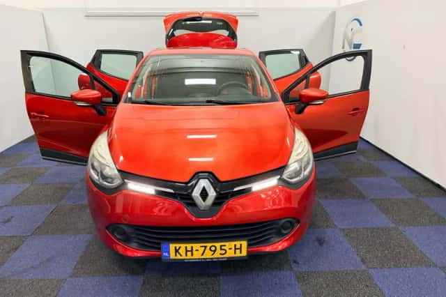Renault Clio (2015) thumbnail 6