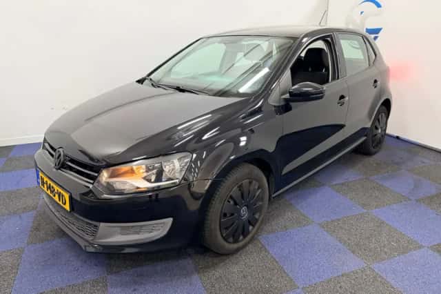 Volkswagen Polo (2012) thumbnail 2