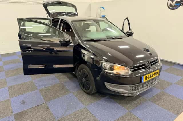 Volkswagen Polo (2012) thumbnail 5