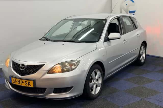 Mazda 3 (2004) thumbnail 1