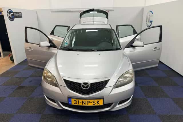 Mazda 3 (2004) thumbnail 6