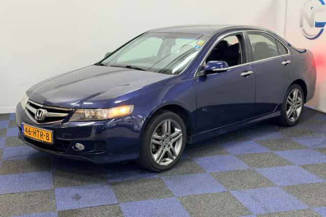 Honda Accord (2009) thumbnail 2