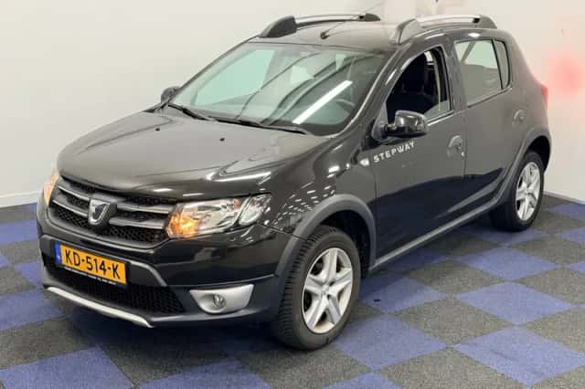 Dacia Sandero (2016) thumbnail 3