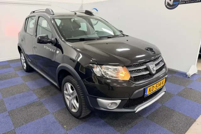 Dacia Sandero (2016) thumbnail 4