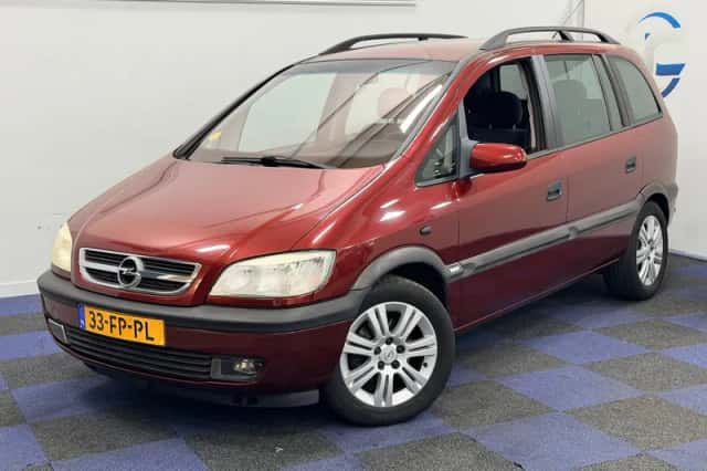 Opel Zafira (2000) thumbnail 4