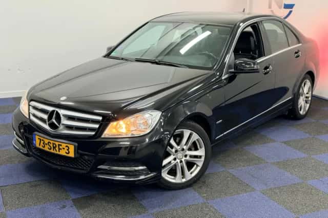Mercedes-Benz C-Klasse (2011) thumbnail 3