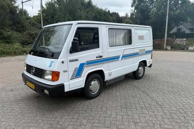 Mercedes-Benz MB 100 (1992) thumbnail 4