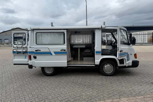 Mercedes-Benz MB 100 (1992) thumbnail 6