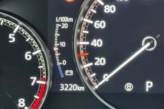Mazda 3 (2023) thumbnail 2