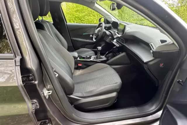 Peugeot 208 (2023) thumbnail 6
