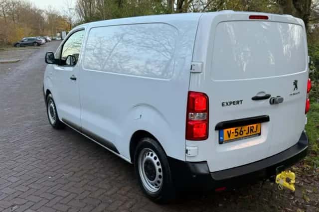 Peugeot Expert (2023) thumbnail 2