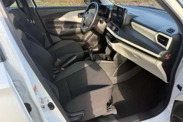 Suzuki Swift (2025) thumbnail 6