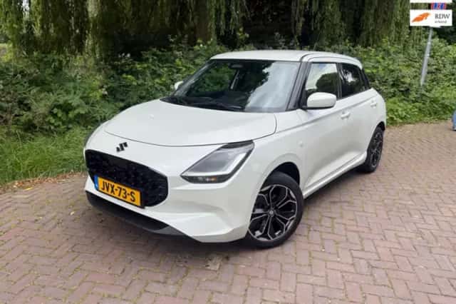 Suzuki Swift (2024) thumbnail 1
