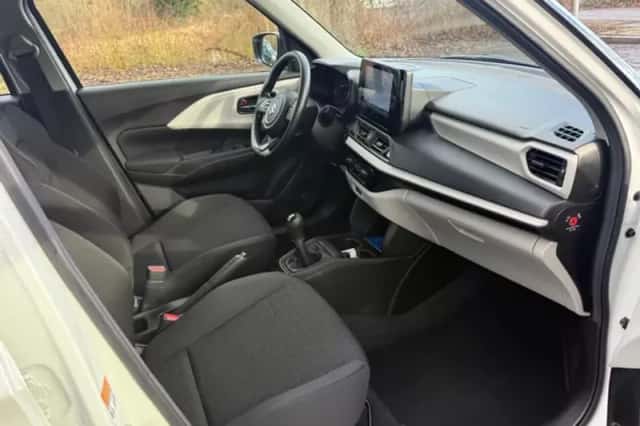 Suzuki Swift (2024) thumbnail 4