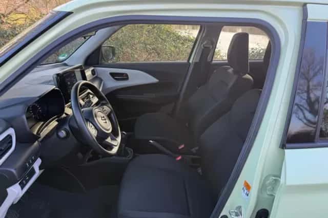 Suzuki Swift (2024) thumbnail 6