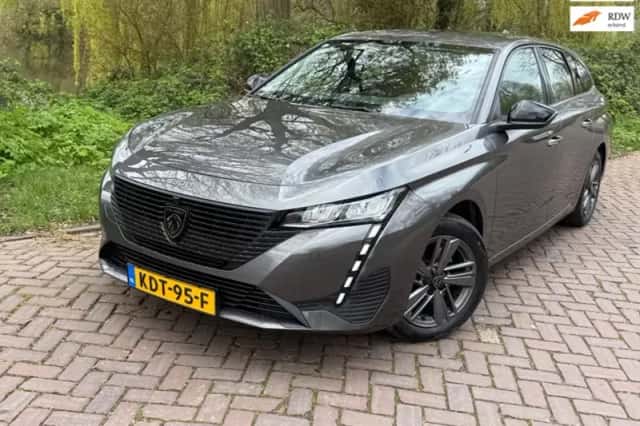 Peugeot 308 (2023) thumbnail 1