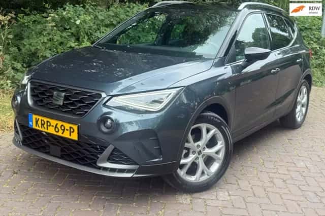 SEAT Arona (2025) thumbnail 1