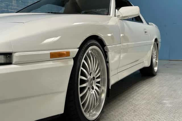 Toyota Supra (1986) thumbnail 5