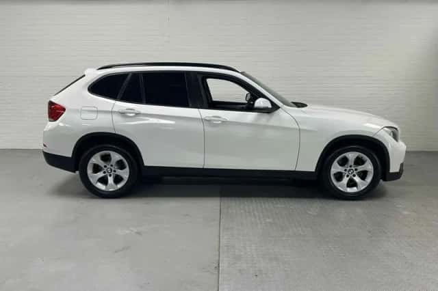 BMW X1 (2018) thumbnail 3