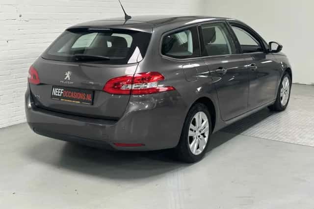 Peugeot 308 (2019) thumbnail 6