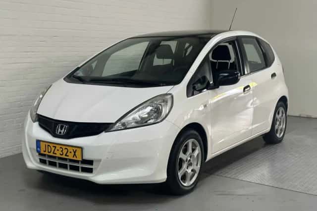 Honda Jazz (2014) thumbnail 1