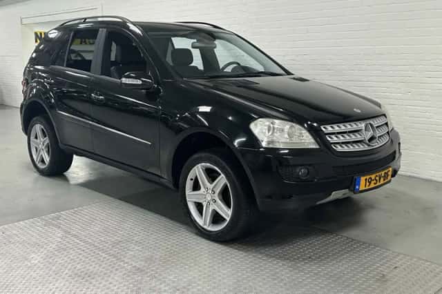 Mercedes-Benz M-Klasse (2006) thumbnail 2