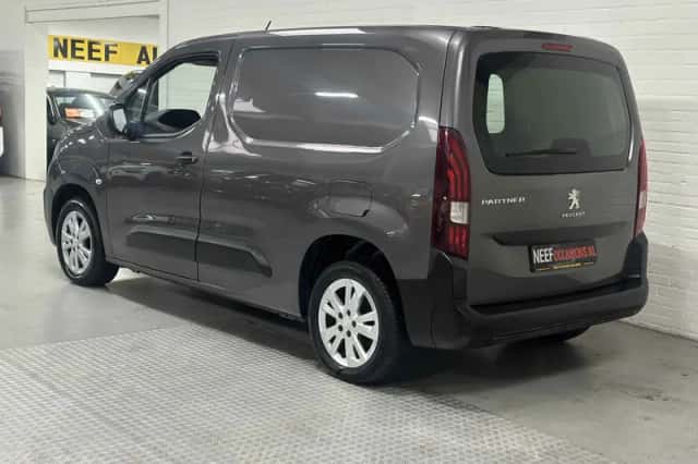Peugeot Partner (2020) thumbnail 6