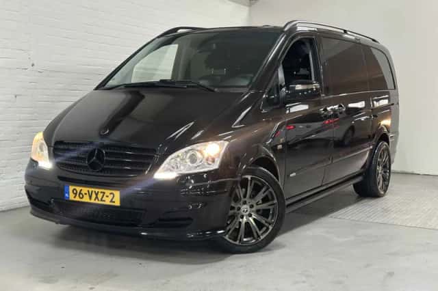 Mercedes-Benz Viano (2009) thumbnail 1
