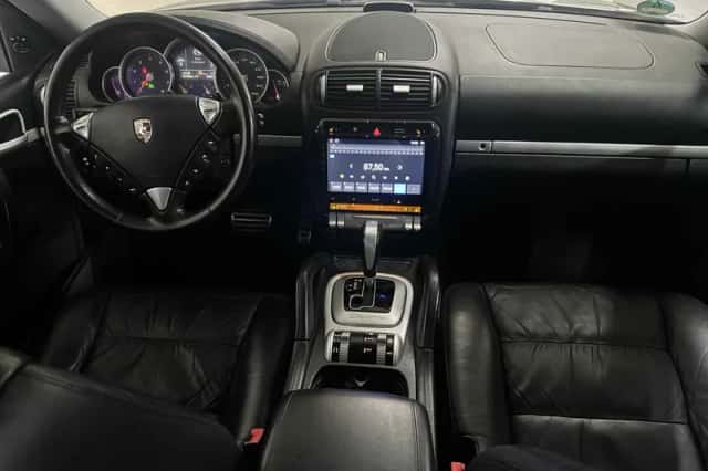 Porsche Cayenne (2003) thumbnail 4