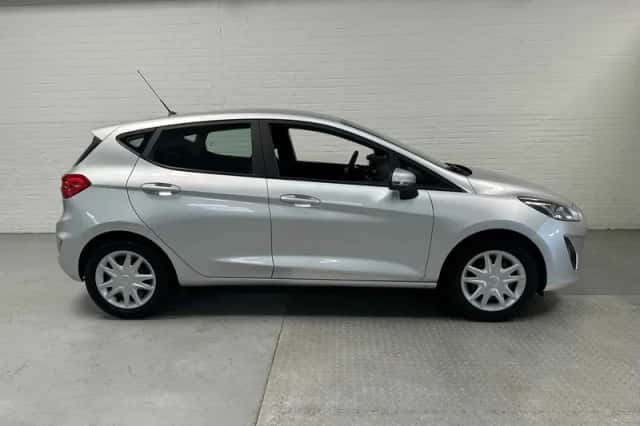 Ford Fiesta (2019) thumbnail 3