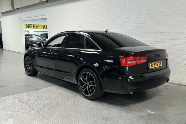 Audi A6 (2012) thumbnail 6