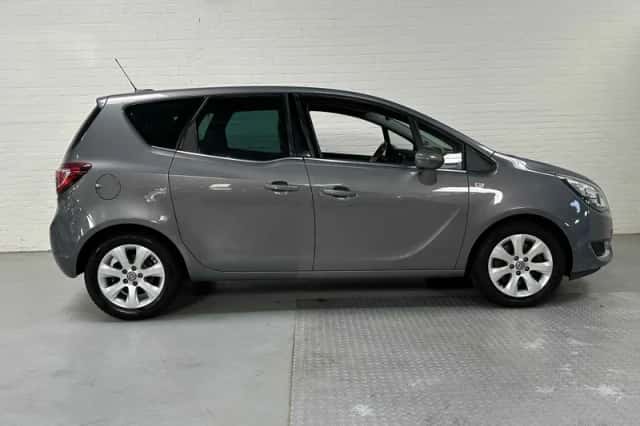 Opel Meriva (2016) thumbnail 3